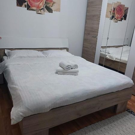 Luka House Apartment Constanta Luaran gambar